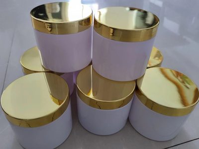 Con los envases de crema para peinar vacíos, creá este hermoso macetero mejor que uno comprado