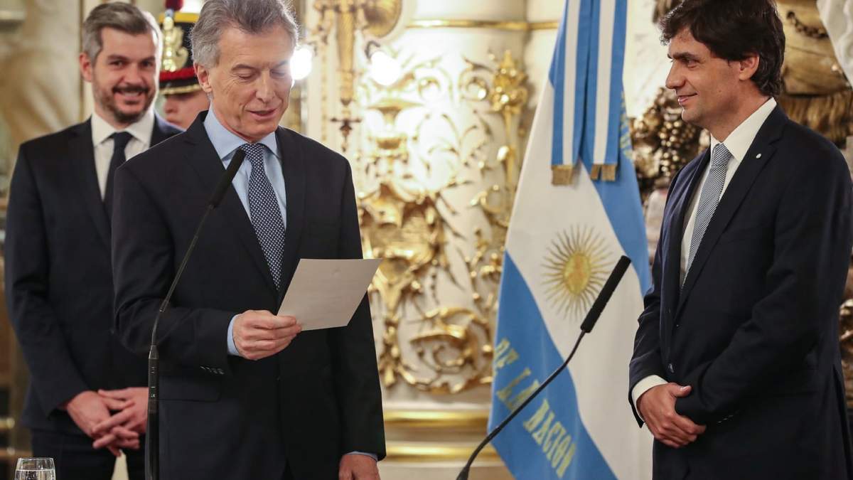 Hernán Lacunza junto a Mauricio Macri y Marcos Peña. Fuente: (Twitter)