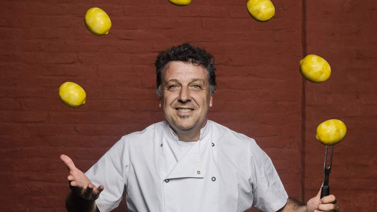 El chef Pablo Buzzo estará en FIC 2022 de Zapala. Fuente: (Facebook)