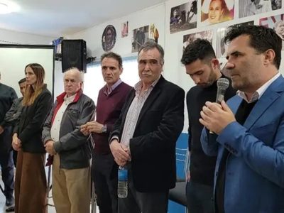 Agrupación peronista pidió que renuncien las autoridades del PJ provincial y de Centenario