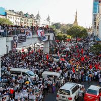 Amnistía Internacional acusa a la policía birmana de utilizar metralletas contra manifestantes