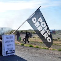 Jornada de protesta del Polo Obrero en Zapala con corte de Ruta 22