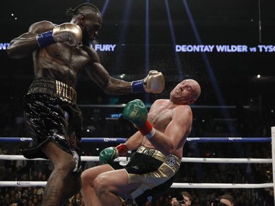 Tremendo cruce entre Deontay Wilder y Nick Fury previo a la revancha