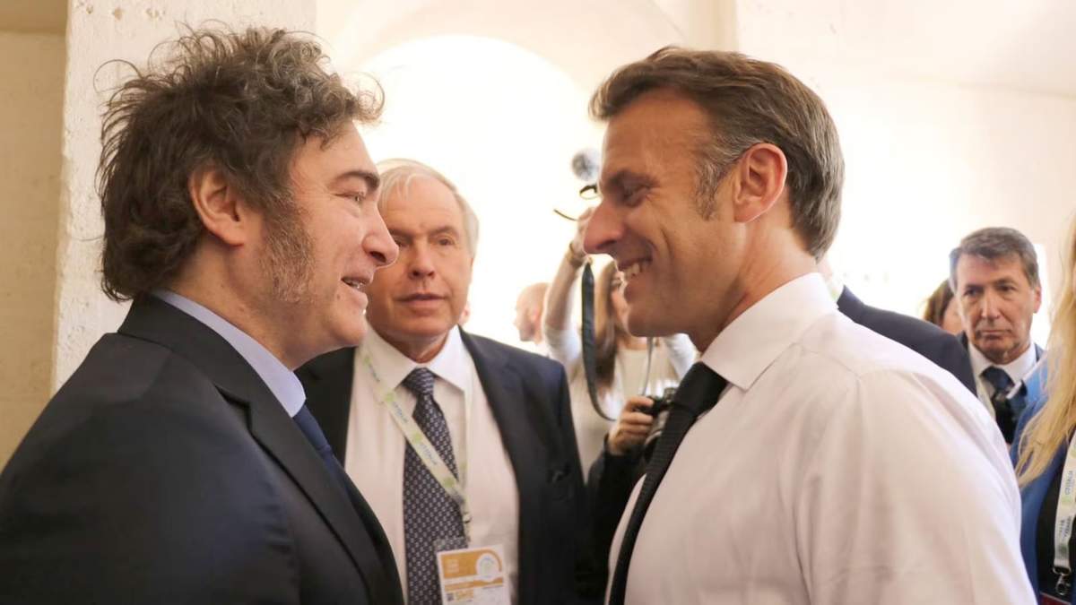 Javier Milei se reencontrará con Emmanuel Macron. Fuente: (X)