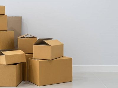 Si estás por tirar 1 caja de cartón: mirá esta increíble idea para convertirla en un porta toallas o cosméticos