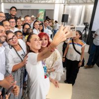 Layda Sansores reprocha a Sheinbaum que Campeche no tiene “para pagar la luz”