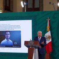 Señalamientos de Anaya "maniobra politiquera", mejor que declare: AMLO