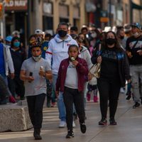 Familias más pequeñas, menos hijos, más solteros... ¿cómo cambió la población en cinco años?
