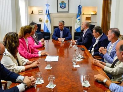 El Gobierno firmó los convenios para financiamiento de obras de infraestructura en Andacollo y Las Ovejas