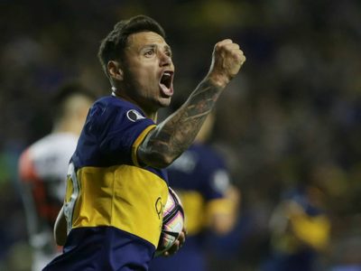 El mensaje de Mauro Zárate tras confirmar su continuidad en Boca