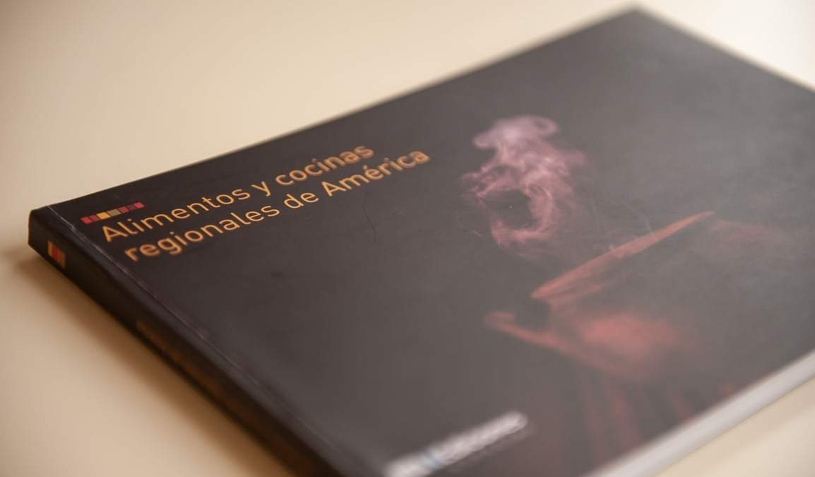 Distinguen a un libro de cocina regional. Fuente: (Twitter)