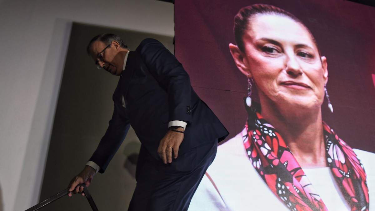 Ebrard dejó en claro que la lucha por la candidatura presidencial de Morena es entre él y Sheinbaum