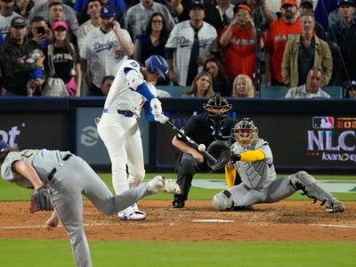 Shohei Ohtani dispara 3 jonrones y domina en la loma para colocar a Dodgers en Serie Mundial