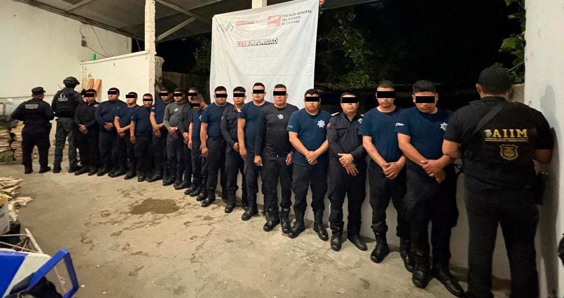 Detienen a 16 policías municipales de Chilón, Chiapas, por presuntamente haber liberado de forma ilegal a un reo