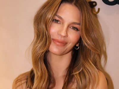 El cambio de imagen con el color más enérgico que logró Marcela Kloosterboer inspira en esta temporada