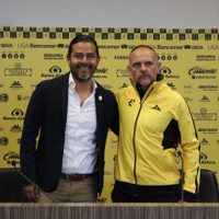 Javier Torrente es el nuevo técnico de Monarcas