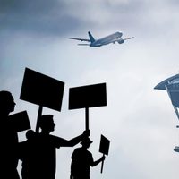 ¿Por qué los controladores de tráfico aéreo de México se van a huelga?