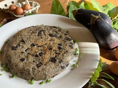 Tortilla de berenjenas: una receta fácil, lista en pocos minutos que resuelve el almuerzo o cena