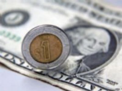 Peso pierde por temor a Trump y tras nueva deuda de México
