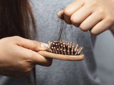 Ahorrá en peluquería: así podés evitar la caída de cabello en invierno con una planta de tu jardín