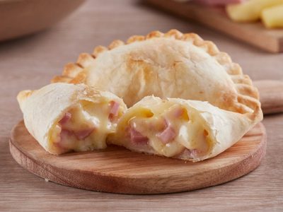 Empanadas de jamón y queso con 1 ingrediente secreto para que queden mejor que las compradas