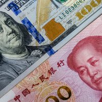 El yuan alcanzó su valor más bajo en 15 años tras la reelección de Xi Jinping