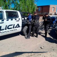 Atacó a tiros a tres personas y huyó de la Policía; fue imputado y quedó en prisión domiciliaria