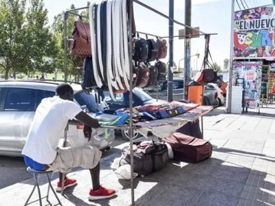 ACIPAN alertó que la venta callejera “genera una competencia desleal” en Neuquén