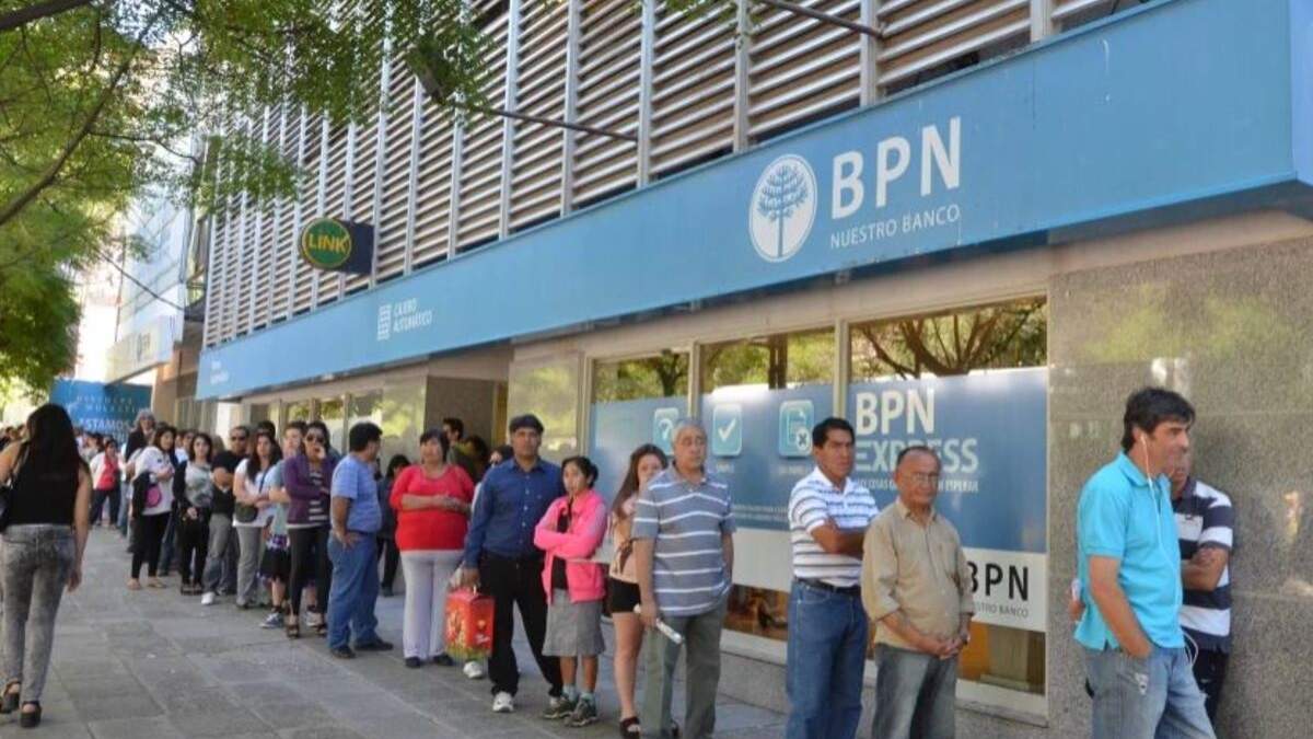 Pago de haberes a los jubilados. Fuente: (Facebook)