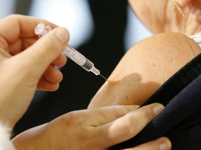 Chile pisa firme con su exitosa campaña de vacunación contra el coronavirus