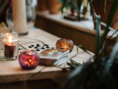 Los 3 signos del Zodíaco que están a punto de vivir un giro financiero que cambiará su historia, según el Tarot