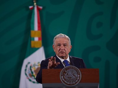 AMLO ordena enviar a la FGR contrato de compra de Pegasus mediante el Cisen
