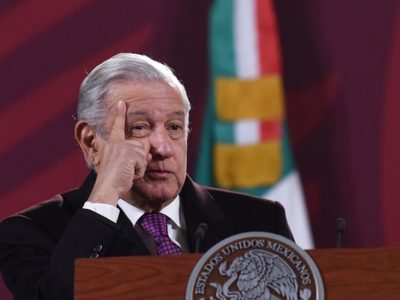 AMLO a consejeros del INE: estudiaron doctorados, pero no les enseñaron qué es austeridad