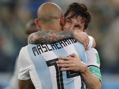 Lionel Messi rompió el silencio y se expresó sobre los retiros de Gago y Mascherano