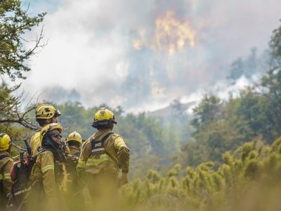 Neuquén negó una deuda con bomberos y anunció que cubrirá traslados como reconocimiento