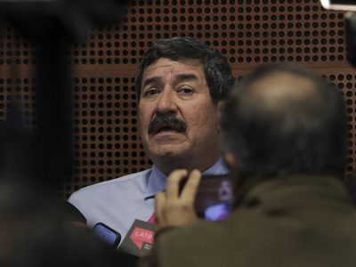 Corte frena acusación de edil de Ciudad Juárez contra Javier Corral