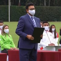 En desangelada ceremonia, AMLO entrega el Premio Nacional de Deportes
