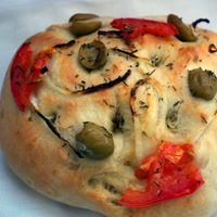 Mini focaccias saborizadas: deleitate con esta receta súper fácil y tentadora, perfecta para una juntada con amigos