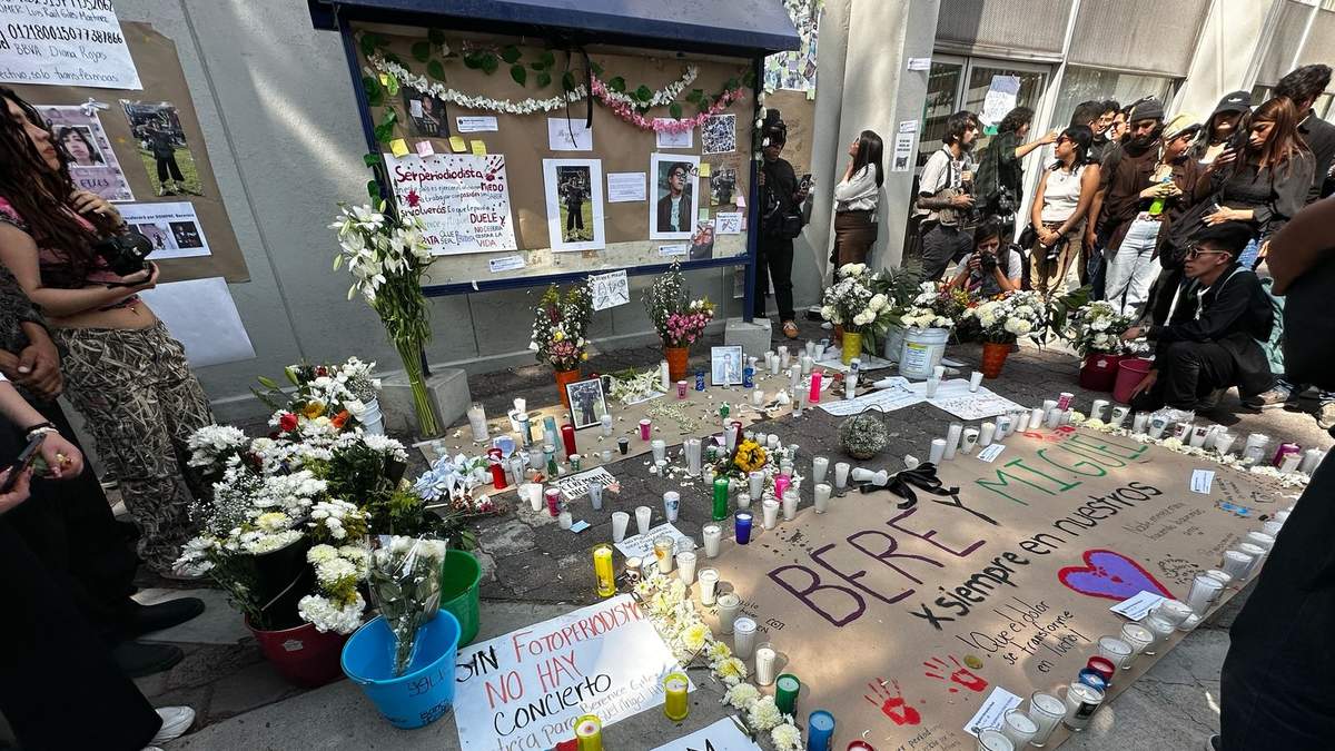 Familiares y amigos despiden a Berenice y Miguel; colectivo convoca a paro nacional para exigir justicia