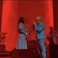 María Elena Ríos, invitada en el concierto de Alejandro Sanz en el Auditorio Nacional (Videos)