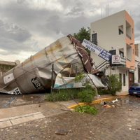 Explosión e incendio en fábrica de José Cuervo en Tequila; al menos cinco muertos (Video).