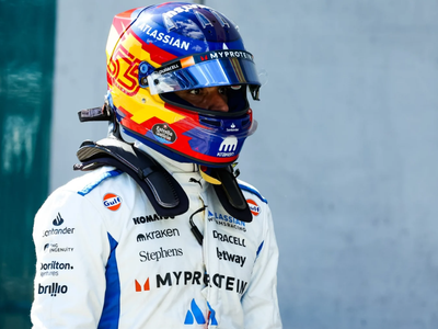 "Necesitamos mirar muchas cosas": el dolor de Carlos Sainz tras quedarse sin correr en Austria