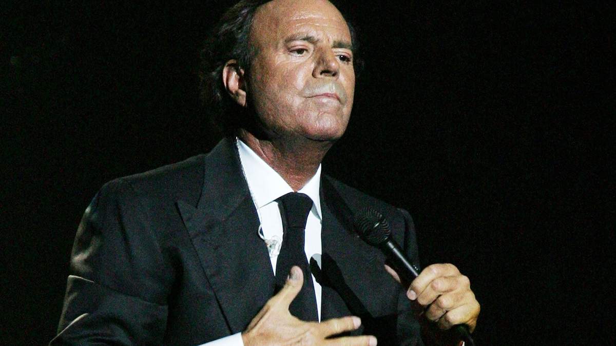 Julio Iglesias. Fuente: (Instagram)