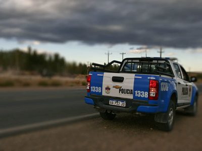 Violento accidente de tránsito en Plottier: un auto chocó contra un camión