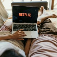 Una hechicera ciega, una familia poderosa y un destino en juego: esta serie coreana de 2 temporadas en Netflix es todo lo que estabas esperando
