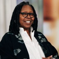 Whoopi Goldberg dio su opinión sobre uno de los imprevistos virales de las transmisiones en vivo