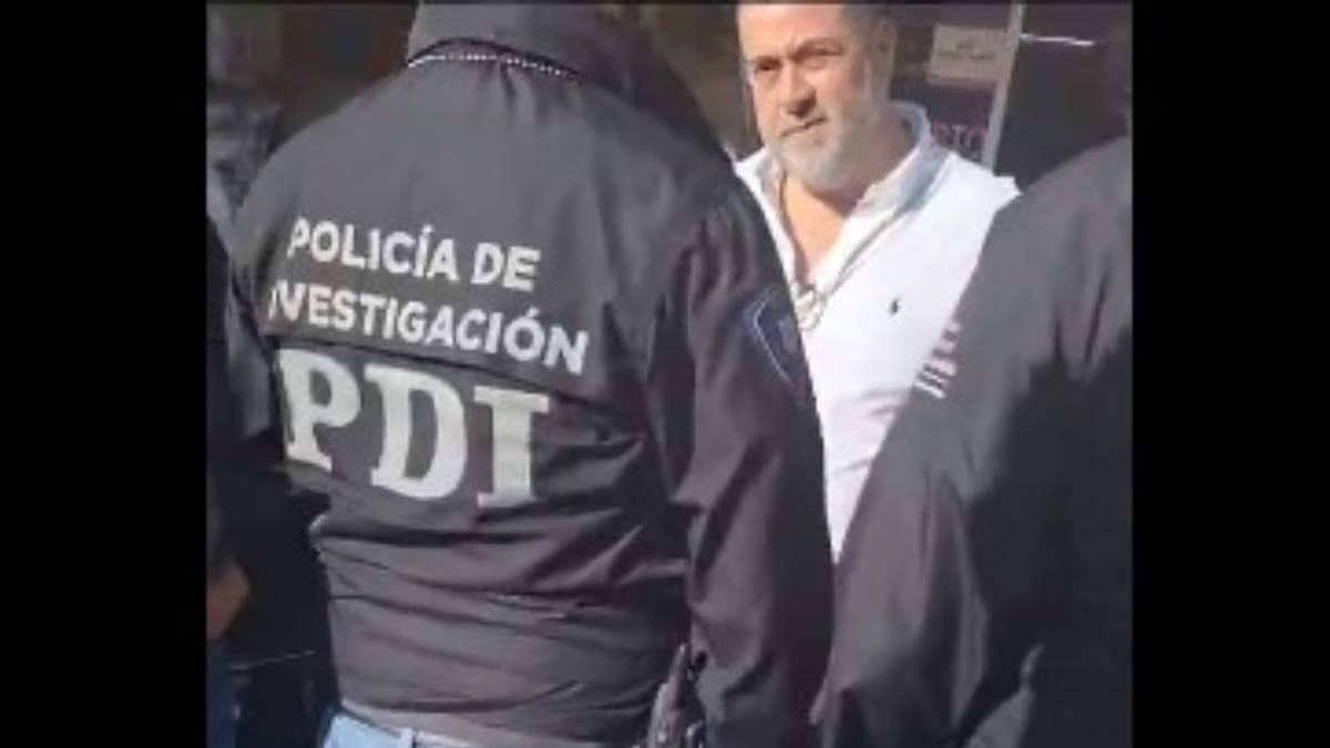 Elementos de la FGJCDMX retuvieron a Tonatiuh González, secretario general del PRI en la Ciudad de México