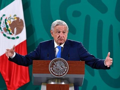 AMLO revela hallazgo de un campo petrolero “muy grande” en Tabasco