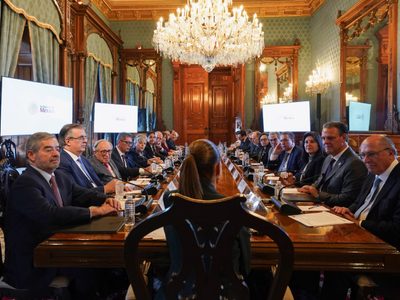 Sheinbaum recibe a delegación brasileña en Palacio Nacional