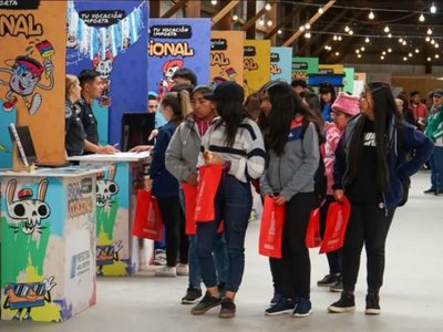 Neuquén exhibe la oferta educativa superior en una nueva edición de la Expovocacional